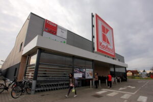 kaufland dugo selo